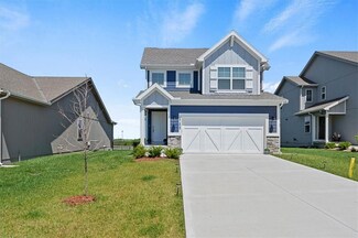 27608 E Red Fox St, Lee's Summit, MO 64082