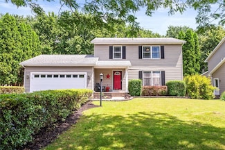 42 Dolman Dr, Rochester, NY 14624