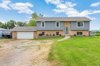 806 S 7th St, East Carondelet, IL 62240