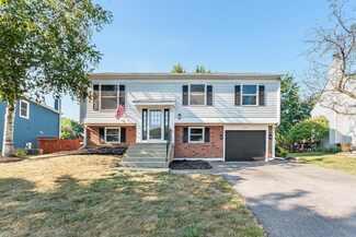 109 Wallace St, Bartlett, IL 60103