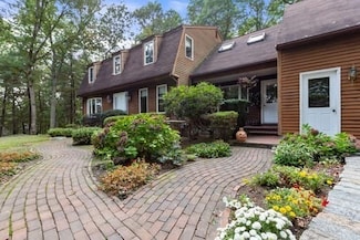 26 Winter St, Natick, MA 01760