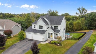 1128 Pine Hill Ln, White Bear Township, MN 55127