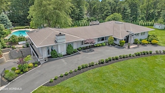 139 Stone Hill Rd, Colts Neck, NJ 07722
