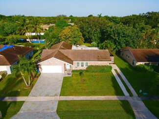 244 Las Palmas St, Royal Palm Beach, FL 33411