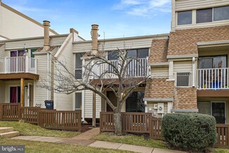 1008 Mycroft Ct, Sterling, VA 20164