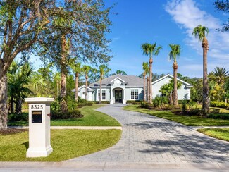 8325 Lindrick Ln, Bradenton, FL 34202