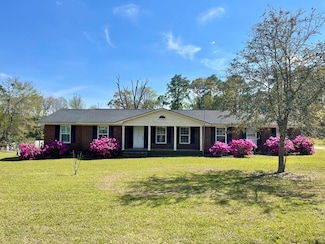 106 Dunbar Cir, Sylvester, GA 31791