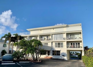 4001 S Ocean Blvd Unit 304, Palm Beach, FL 33480