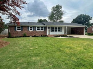 32 Amy Ln, Taylors, SC 29687