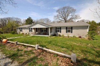 1011 White Oak Rd, Mountain Township, MO 64856