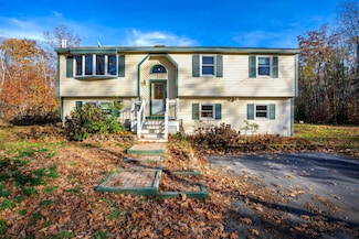 221 Frost Rd, Lyman, ME 04002