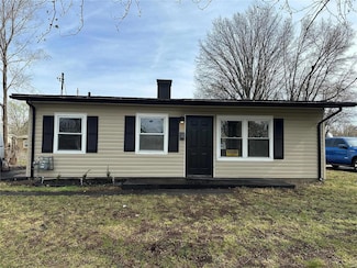 1129 Saint Michael Dr, East Saint Louis, IL 62206