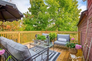 274 S Main St, Wolfeboro, NH 03894