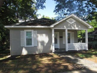 181 Center St, Cramerton, NC 28032