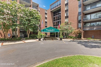 1100 Clarendon St Unit 203, Fayetteville, NC 28305