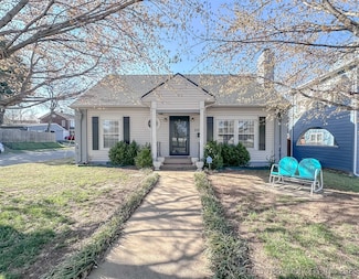 2032 E 14th St, Tulsa, OK 74104