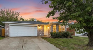 6400 Twilight Cir, Fort Worth, TX 76179