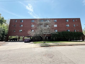 209 Riverview Ave Unit 29, Auburndale, MA 02466
