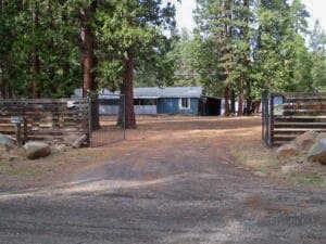 17913 Hamaker Ln, Klamath Falls, OR 97601