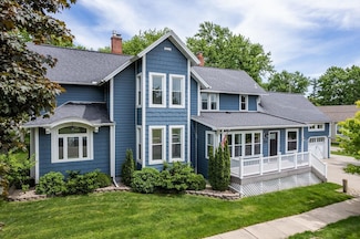 502 Washington Ave, Wisconsin Dells, WI 53965