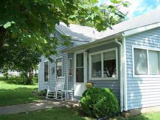 1075 Monroe St, Fennimore, WI 53809
