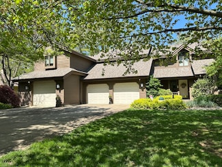 2032 Bittersweet Dr, Saint Anne, IL 60964
