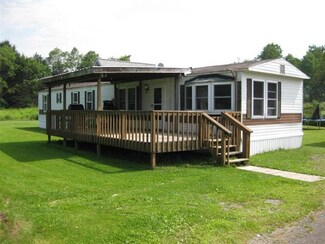 17 Park Ave, Hartwick, NY 13348