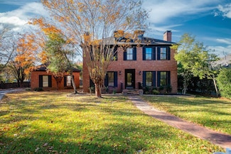 63 Valley Estates Ct, Little Rock, AR 72212