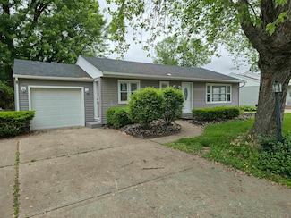 3415 N Brennan Dr, Quincy, IL 62301