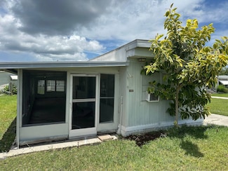 2907 Hibiscus Run Ln Unit 157, Ruskin, FL 33570