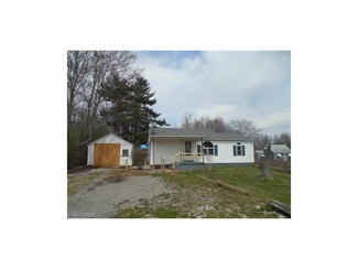 3905 Brinker St SW, Navarre, OH 44662