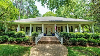 66 Magellan Rd, Hattiesburg, MS 39402