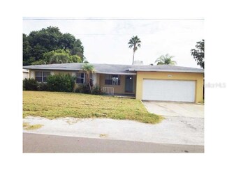 16303 Redington Dr, Redington Beach, FL 33708