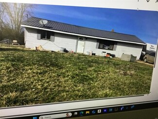 1 Center Point Rd, Steelville, MO 65565