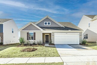 1312 S Branch Dr, Edgemoor, SC 29712