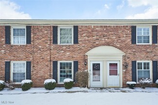 1237 Ashford Ln Unit 1237, Akron, OH 44313