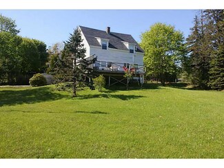 337 Oceanville Rd, Stonington, ME 04681