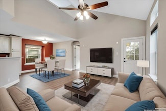 35 Drizzle Run, San Antonio, TX 78240