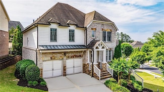 11760 Stratham Dr, Alpharetta, GA 30009