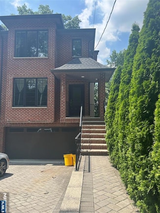 329B 5th St Unit 2, Palisades Park, NJ 07650