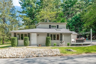 745 Eagle Peak Rd, Pascoag, RI 02859
