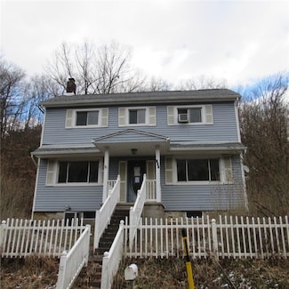621 Canal Rd, Apollo, PA 15613