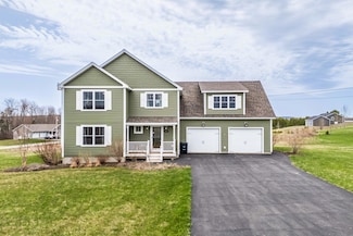 111 Amberside Dr, Hermon, ME 04401