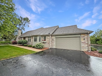 15231 Watertown Plank Rd Unit 5, Elm Grove, WI 53122