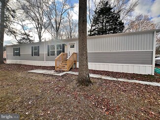 205 Hemlock Way, Smyrna, DE 19977