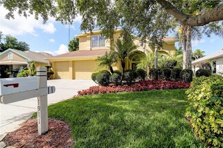1911 Blue River Rd, Holiday, FL 34691