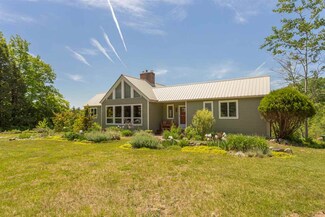 98 Old Turnpike Rd, Nottingham, NH 03290