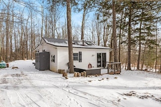 6586 Route 23a, Tannersville, NY 12485