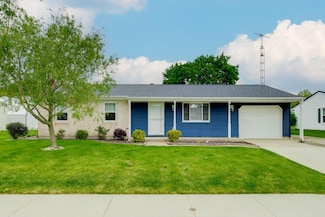 616 Jackson St, Jackson Center, OH 45334