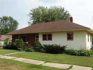 307 3rd Ave NE, Waukon, IA 52172